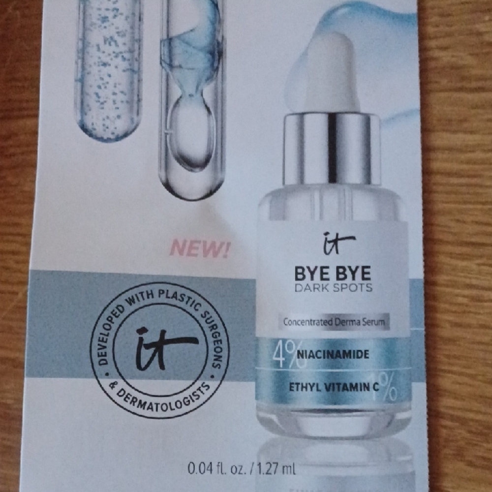 IT Cosmetics Bye Bye Dark Spots Serum - White